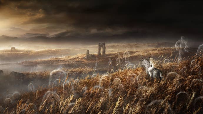 Elden Ring : Art clé de l'Ombre d'Erdtree représentant une personne aux longs cheveux blonds chevauchant une créature ressemblant à un cheval dans un champ de blé rempli de tombes fantomatiques.